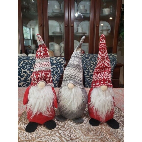 Set of 3 plaid Christmas Gnomes Sweater - Picture 1 of 7